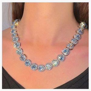 Heart shaped necklace silver plated